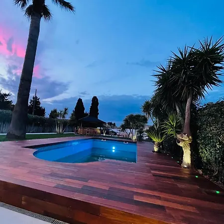 Villa Bali De Standing, 8 Couchages A 5 Min D'arles Arles