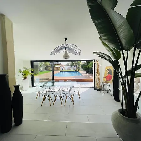 Bali De Standing, 8 Couchages A 5 Min D'arles Villa *